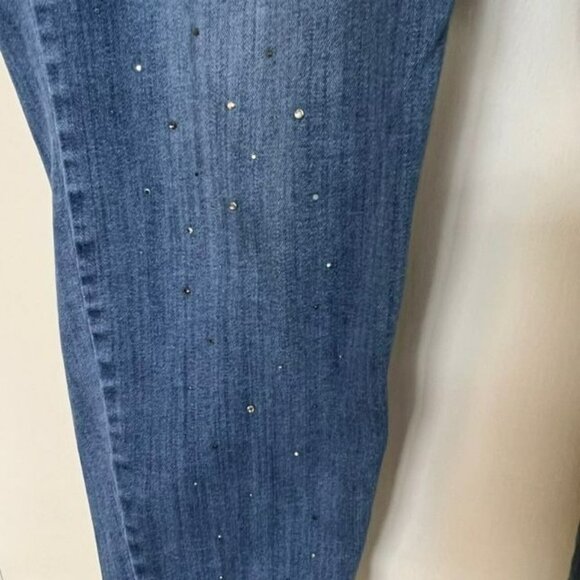 LANE BRYANT PLUS SIZE 26 MEDIUM WASH SKINNY ANKLE JEANS SCATTERED RHINESTONES - Picture 6 of 10